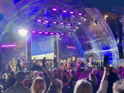 Leipziger Marktmusik 2025 mit Rock in Symphony Vol. 3